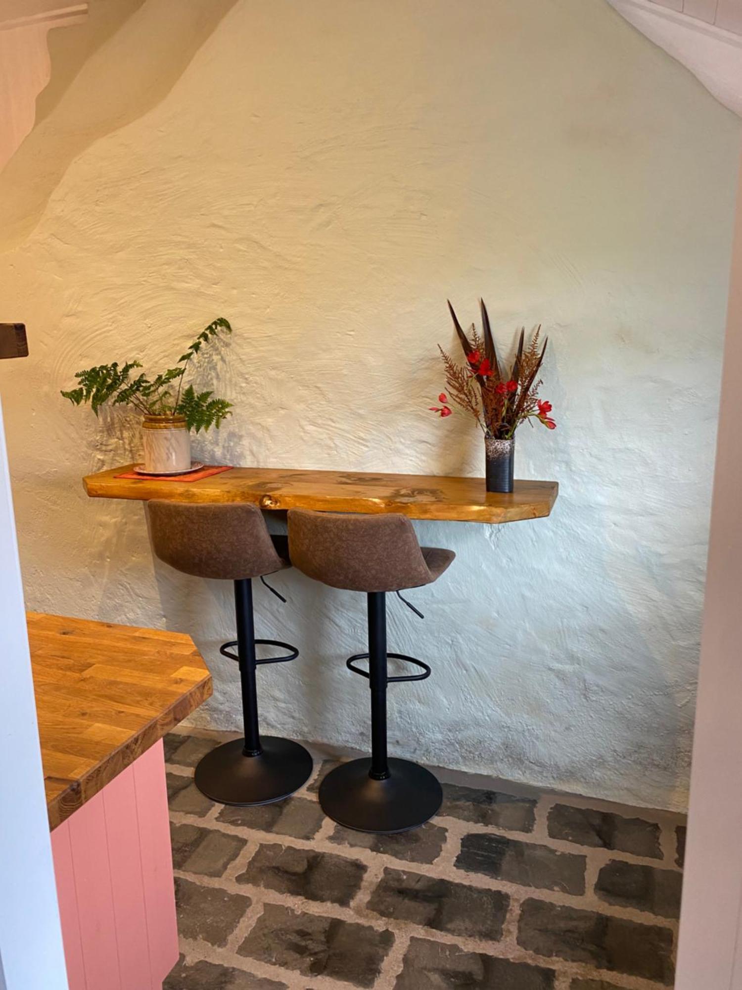 Unique Old Stone Cottage Killarney Extérieur photo